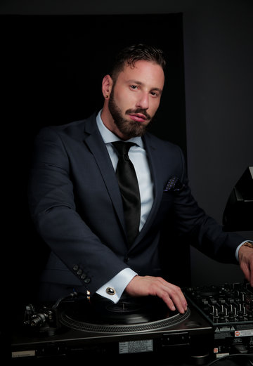 DILF, Editor's Cut